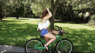 Lauren Alexis feet photo thumbnail