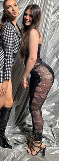 Lauren Alexis feet photo thumbnail