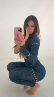Lauren Alexis feet photo 1
