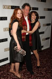 Lauren Ambrose feet photo thumbnail