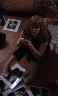 Lauren Ambrose feet photo thumbnail