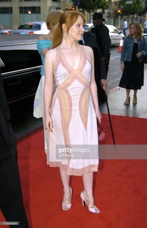 Lauren Ambrose feet photo thumbnail