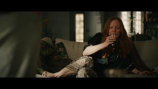 Lauren Ambrose feet photo thumbnail