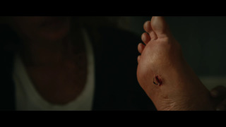 Lauren Ambrose feet photo thumbnail