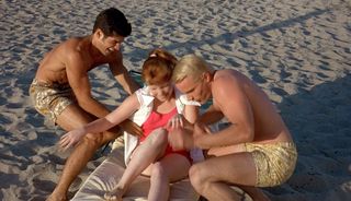 Lauren Ambrose feet photo thumbnail