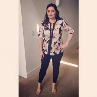 Lauren Ash feet photo 17