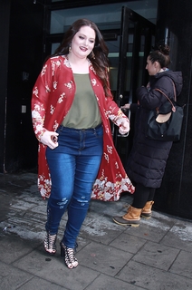 Lauren Ash feet photo 6
