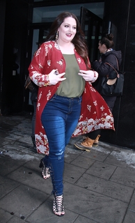 Lauren Ash feet photo 5