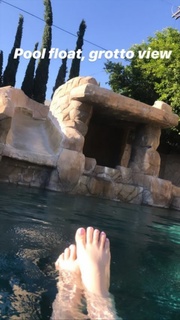 Lauren Ash feet photo 4