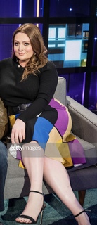 Lauren Ash feet photo 12