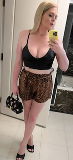 Lauren Ash feet photo 9