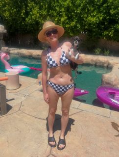 Lauren Ash feet photo 7