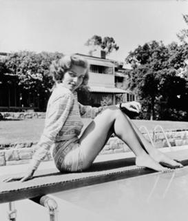 Lauren Bacall feet photo 5