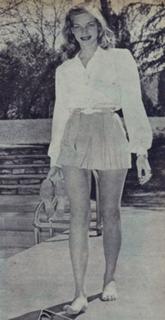 Lauren Bacall feet photo 16