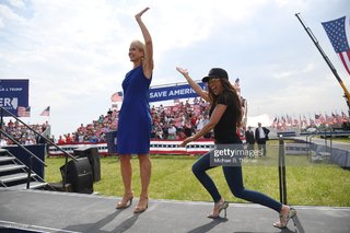 Lauren Boebert feet photo thumbnail