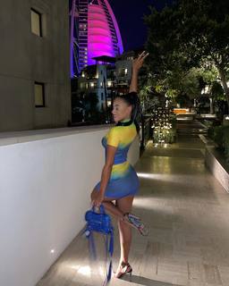 Lauren Bowry feet photo 1
