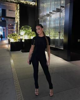 Lauren Bowry feet photo 4