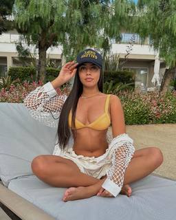 Lauren Bowry feet photo 10