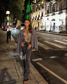 Lauren Bowry feet photo 2