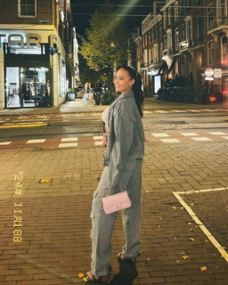 Lauren Bowry feet photo 2