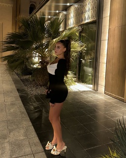 Lauren Bowry feet photo 20