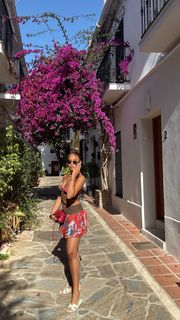 Lauren Bowry feet photo 9