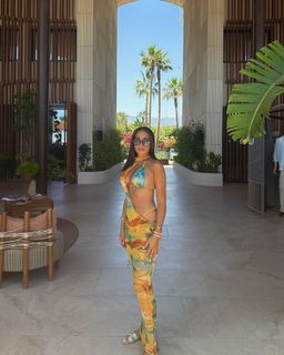 Lauren Bowry feet photo 8