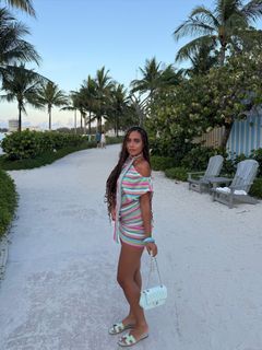 Lauren Bowry feet photo 11