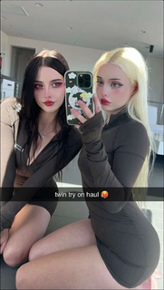 Lauren Burch feet photo thumbnail