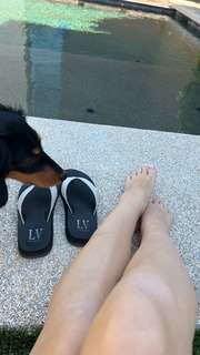 Lauren Burch feet photo thumbnail