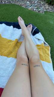 Lauren Burch feet photo thumbnail