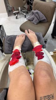 Lauren Burch feet photo thumbnail