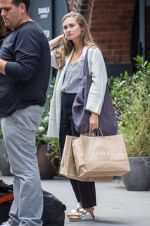Lauren Bush feet photo 4