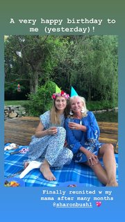 Lauren Bush feet photo 12