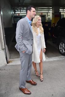 Lauren Bushnell feet photo 8