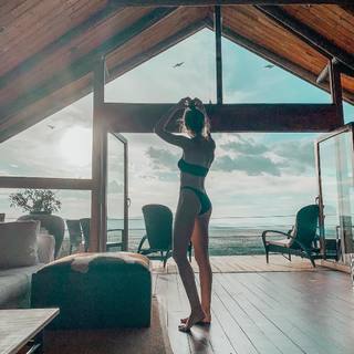 Lauren Bushnell feet photo 9