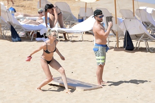 Lauren Bushnell feet photo 4