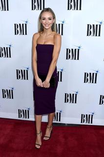 Lauren Bushnell feet photo 5