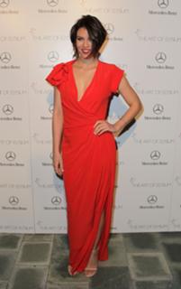 Lauren Cohan feet photo thumbnail