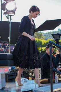 Lauren Cohan feet photo thumbnail