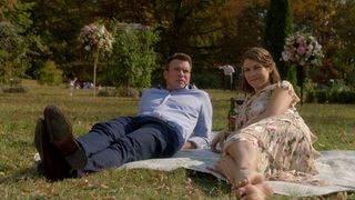 Lauren Cohan feet photo thumbnail