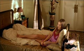 Lauren Cohan feet photo thumbnail