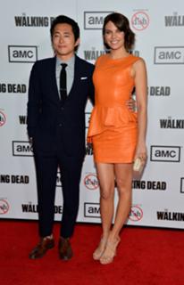 Lauren Cohan feet photo thumbnail