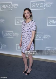 Lauren Cohan feet photo 8