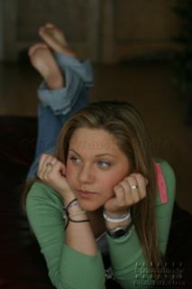 Lauren Collins feet photo 10