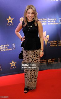 Lauren Collins feet photo 10