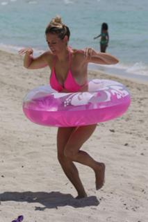 Lauren Compton feet photo 20