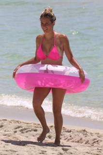 Lauren Compton feet photo 19