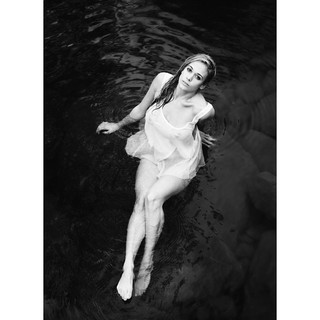 Lauren Compton feet photo 5