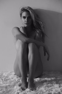 Lauren Compton feet photo 10